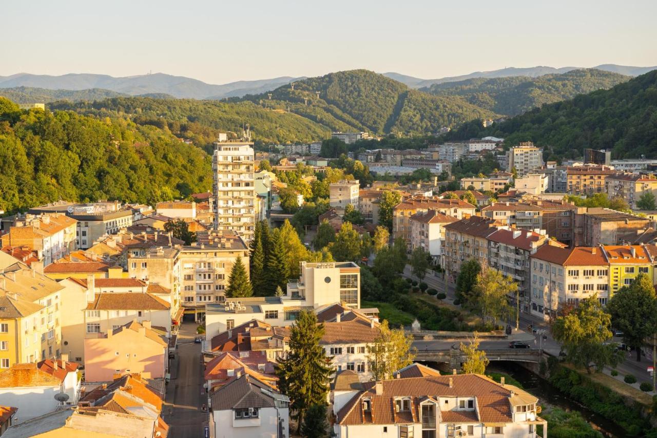 Adriano'S Studio Gabrovo Exteriör bild